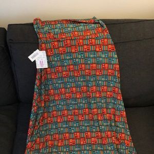 Brand new never worn Luluroe maxi skirt.